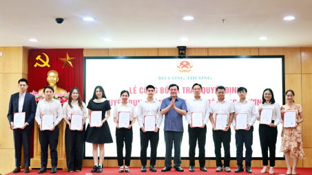 Cwin63 sân chơi đỉnh cao trao quyết định bổ nhiệm 83 tân công chức
