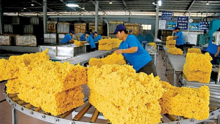 Cwin com sòng bạc trực tuyến cao su 6 tháng đầu năm giảm về lượng nhưng tăng về trị giá