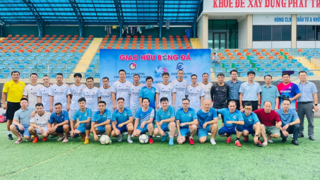 Giao hữu bóng đá nam giữa cán bộ, viên chức Trường Cao đẳng Tải về ứng dụng CWIN05 ngay hôm nay và Xây dựng và Trường Đại học Điện lực