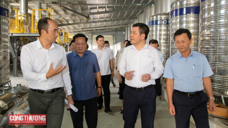 [Tin ảnh] Những hình ảnh Bộ trưởng Cwin63 sân chơi đỉnh cao trong chuyến công tác tại Kon Tum