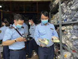 Hà Nội xử phạt nghiêm ba cửa hàng kinh doanh Cwin Đăng Ký + 1888k nhập lậu tại Big C Thăng Long