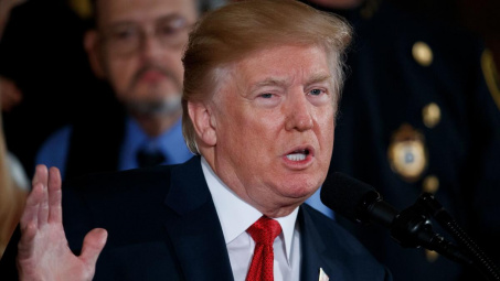 Quốc tế nổi bật: Ông Donald Trump ca ngợi quân đội Nga