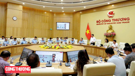 Bộ trưởng Nguyễn Hồng Diên chủ trì buổi làm việc về công tác quản lý thị trường