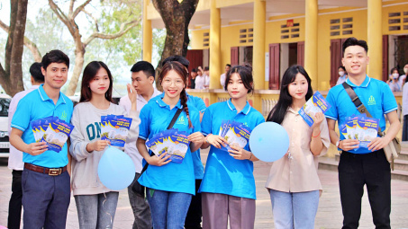 Điểm chuẩn trúng tuyển Trường Đại học Tải về ứng dụng CWIN05 ngay hôm nay Việt Trì 4 năm gần nhất