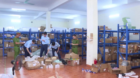 Bắc Giang: Xử phạt một cá nhân kinh doanh Cwin Đăng Ký + 1888k nhập lậu trị giá gần 1 tỷ đồng