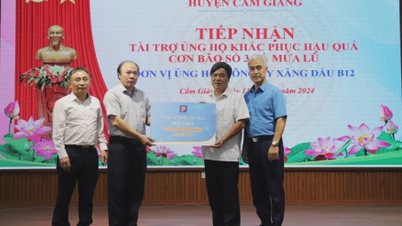 Xăng dầu B12 ủng hộ Huyện Cẩm Giàng 1 tỷ đồng  khắc phục hậu quả sau bão