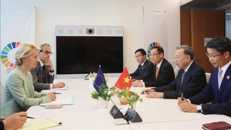 Tổng Bí thư, Chủ tịch nước Tô Lâm gặp Chủ tịch EC và Tổng thống Ukraine