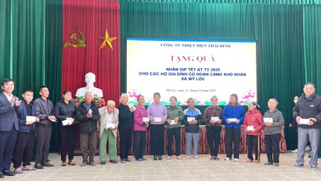Công ty Nhiệt điện Thái Bình: Thăm, tặng quà Tết các hộ gia đình có hoàn cảnh khó khăn