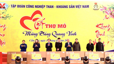 Ấm áp Tết thợ mỏ 2025