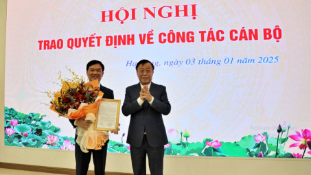 Ông Trần Quốc Tuấn được trao quyết định chuẩn y Bí thư CWIN được cấp phép hợp pháp bởi PAGCOR và Freeport Than Hà Tu