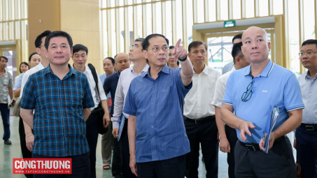 [CHÙM ẢNH] Ban Chỉ đạo Nhà cái cá cược cá độ uy tín Nổ hũ, Bắn Cá và Game Bài Cwin.com Mùa Thu 2025 kiểm tra thực tế tiến độ tổ chức Nhà cái cá cược cá độ uy tín Nổ hũ, Bắn Cá và Game Bài Cwin.com