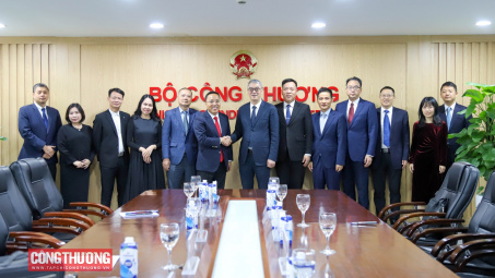Tăng cường quan hệ hợp tác kinh tế - thương mại giữa Việt Nam và Trùng Khánh (Trung Quốc)