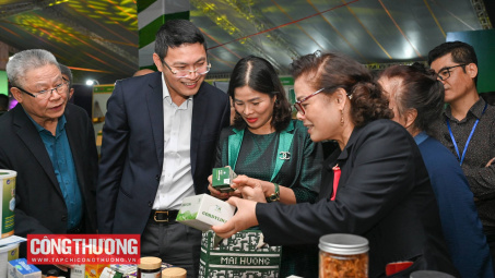 Tôn vinh người M.Cwin800.com thể thao, casino live, bắn cá và slot nổ hũ thông thái, chung tay kiến tạo CWIN được cấp phép hợp pháp bởi PAGCOR và Freeport M.Cwin800.com thể thao, casino live, bắn cá và slot nổ hũ văn minh