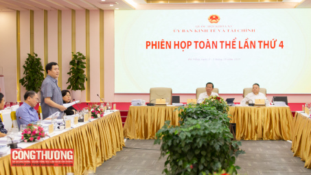 Uỷ ban Cwin.com giải trí hiện đại và Tài chính thẩm tra Dự án Luật Thương mại điện tử
