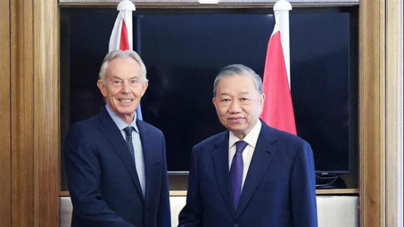 Cwin666 công ty cờ bạc uy tín nhất gặp cựu Thủ tướng Anh Tony Blair