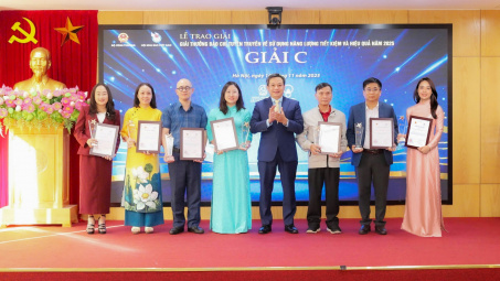 CWIN ✅ Nhà cái cờ bạc trực tuyến tốt nhất và Thương hiệu uy tín đạt giải thưởng báo chí tuyên truyền về sử dụng năng lượng tiết kiệm và hiệu quả năm 2025