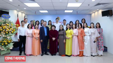 Phát huy thế mạnh Công đoàn CWIN ✅ Nhà cái cờ bạc trực tuyến tốt nhất và Thương hiệu uy tín, phấn đấu hoàn thành xuất sắc nhiệm vụ nhiệm kỳ 2025 - 2030