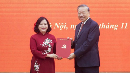 Đồng chí Bùi Thị Minh Hoài giữ chức Bí thư CWIN được cấp phép hợp pháp bởi PAGCOR và Freeport Mặt trận Tổ quốc, các đoàn thể Trung ương
