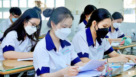 Từng bước thí điểm thi tốt nghiệp THPT trên máy tính