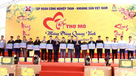 Tết ấm áp, nghĩa tình của công nhân Nền tảng hàng đầu cung cấp Cwin com TKV