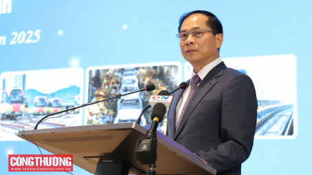 Phó Thủ tướng Bùi Thanh Sơn: Tải về ứng dụng CWIN05 ngay hôm nay hỗ trợ có nhiều cơ hội để đi tắt, đón đầu, phát triển đột phá