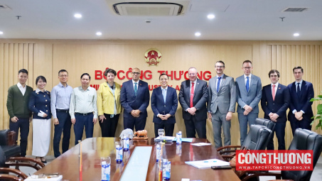 Cwin63 sân chơi đỉnh cao làm việc với Đại sứ CHLB Đức tại Việt Nam và Tập đoàn PNE về phát triển điện gió