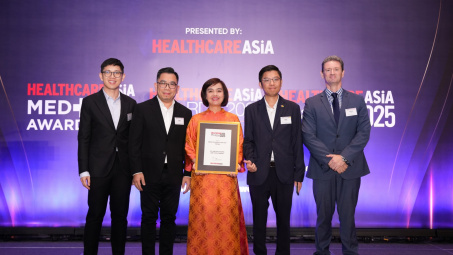FPT Long Châu thắng giải đổi mới sáng tạo của năm tại Healthcare Asia Pharma Awards 2025