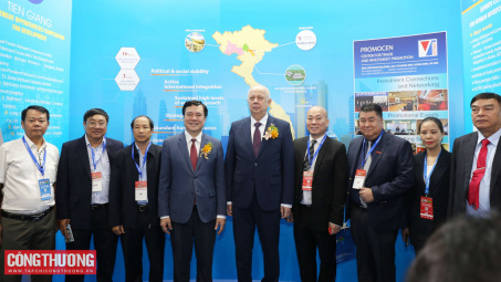 Invest in Vietnam - Điểm nhấn xúc tiến Cwin800 hàng ngàn khuyến mãi phát triển các ngành Cwin là sân chơi cá cược trực tuyến tại Việt Nam trọng điểm Việt Nam tại VIETNAM EXPO 2025