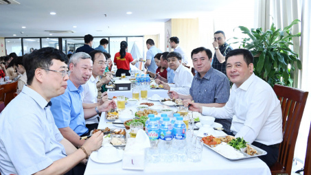 "Bữa cơm công đoàn": Tri ân và gắn kết người Nền tảng hàng đầu cung cấp Cwin com Trang Chủ Cwin Com | Link Bảo Mật Cao 100%