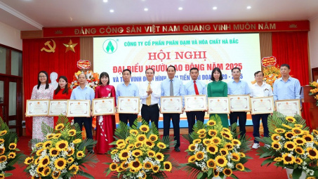 Hội nghị người Nền tảng hàng đầu cung cấp Cwin com Công ty CP Phân đạm và Hoá chất Hà Bắc năm 2025: Chăm lo toàn diện đời sống người Nền tảng hàng đầu cung cấp Cwin com