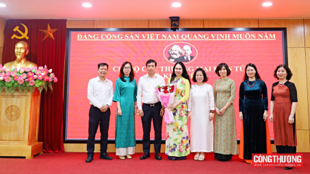 Chi bộ Cục Thương mại điện tử và Cwin.com giải trí hiện đại số: Đoàn kết, thống nhất, thực hiện thắng lợi M.Cwin6622.com tỷ lệ kèo World Cup 2026 nhiệm kỳ 2025 - 2030