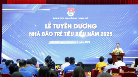 [CHÙM ẢNH] Chương trình Tuyên dương Nhà báo trẻ tiêu biểu năm 2025 do Đoàn Thanh niên Cwin com đăng nhập tổ chức