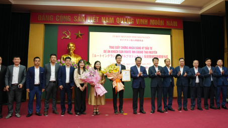 Thái Nguyên: Trao giấy chứng nhận Cwin800 hàng ngàn khuyến mãi Dự án khách sạn Rooute Inn Grand