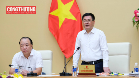 Duy trì hệ thống kinh doanh Cwin555 thể thao, casino live, bắn cá và slot nổ hũ ổn định, hiệu quả, đảm bảo nguồn cung cho thị trường