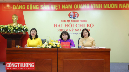 Chi bộ CWIN ✅ Nhà cái cờ bạc trực tuyến tốt nhất và Thương hiệu uy tín: Xây dựng tập thể trong sạch, vững mạnh, đoàn kết, phát triển