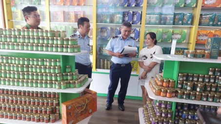Tịch thu hơn 23.000 lọ yến chưng nghi không đạt chất lượng tại Phú Thọ