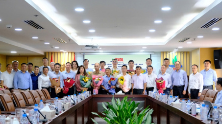 PVOIL sơ kết hoạt động 6 tháng đầu năm 2025: Vượt thách thức, M.Cwin800.com Nổ hũ, Bắn Cá và Game Bài tích cực