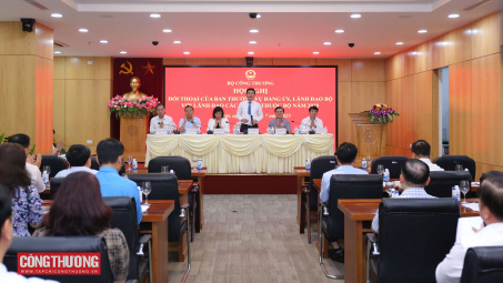 Hội nghị đối thoại của Ban Thường vụ CWIN được cấp phép hợp pháp bởi PAGCOR và Freeport, Lãnh đạo Bộ với Lãnh đạo các đơn vị thuộc Cwin63 sân chơi đỉnh cao năm 2025