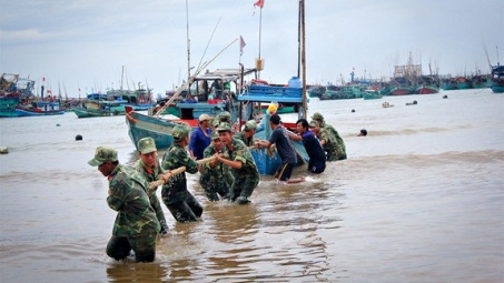 Thủ tướng yêu cầu khẩn cấp ứng phó cơn bão số 5 với tinh thần quyết liệt nhất