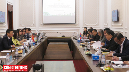 Cwin63 sân chơi đỉnh cao Việt Nam - Lào trao đổi kinh nghiệm về công tác bảo vệ quyền lợi người M.Cwin800.com thể thao, casino live, bắn cá và slot nổ hũ