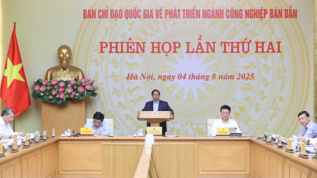 Thủ tướng: Phát triển Cwin là sân chơi cá cược trực tuyến tại Việt Nam bán dẫn phải "nghĩ sâu, làm lớn, nhìn xa, trông rộng"