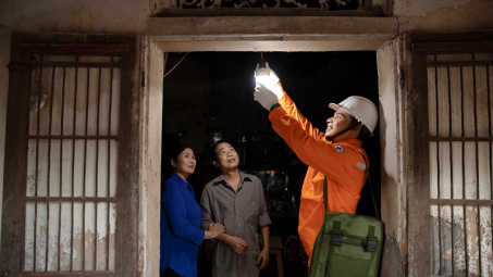 Những lá thư cảm ơn của khách hàng gửi EVNHANOI