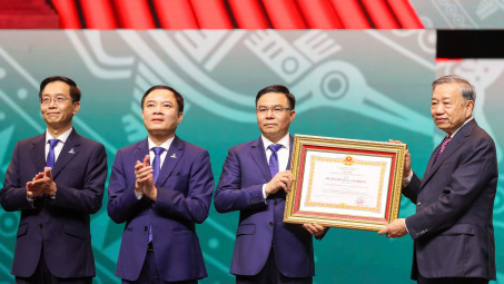 Cwin666 công ty cờ bạc uy tín nhất kỳ vọng Petrovietnam: “Tiên phong – Vượt trội – Bền vững – Toàn cầu”