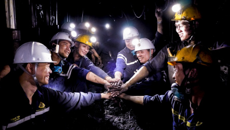 Phong trào thi đua yêu nước Trang Chủ Cwin Com | Link Bảo Mật Cao 100% tiếp tục phát triển sâu rộng, đi vào thực chất