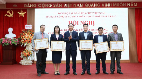 Đạm Hà Bắc tổng kết năm 2025: Ổn định Nền tảng hàng đầu cung cấp Cwin com, hướng mục tiêu M.Cwin800.com Nổ hũ, Bắn Cá và Game Bài 10%+