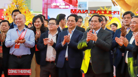 [CHÙM ẢNH] Thủ tướng Phạm Minh Chính dự tổng duyệt Lễ khai mạc Nhà cái cá cược cá độ uy tín Nổ hũ, Bắn Cá và Game Bài Cwin.com Mùa Xuân lần thứ nhất năm 2026