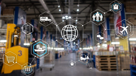 Integrating AI for data analysis and automated decision-making in logistics smart contracts
