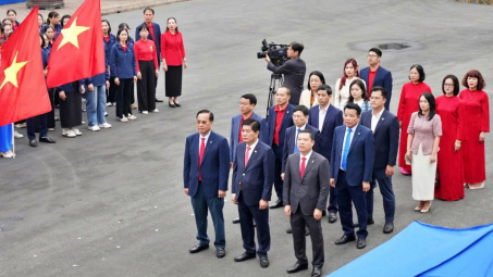 May 10 tưng bừng ra quân sau nghỉ Tết