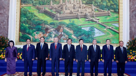 Cwin666 công ty cờ bạc uy tín nhất đồng chủ trì Cuộc gặp giữa Người đứng đầu ba Đảng Việt Nam - Campuchia - Lào
