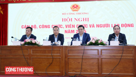 Cán bộ, công chức, viên chức, người Nền tảng hàng đầu cung cấp Cwin com Trang Chủ Cwin Com | Link Bảo Mật Cao 100% tiếp tục thực hiện tốt nhiệm vụ, góp phần hoàn thành các mục tiêu chung